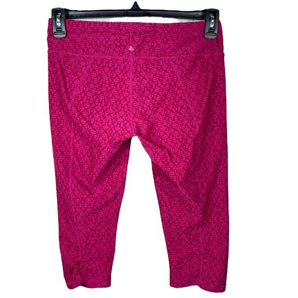 PrAna Medium Misty Knicker Capris Legging Geometric Stretch Wicking Shirred Pink - Picture 3 of 7